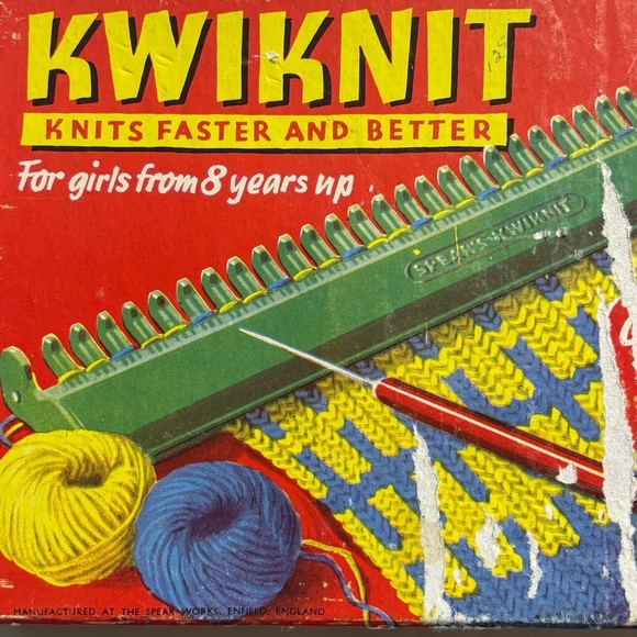 Vintage 60s made in England Spears Kwiknit child’s knitting and crocheting set - Picture 4 of 10
